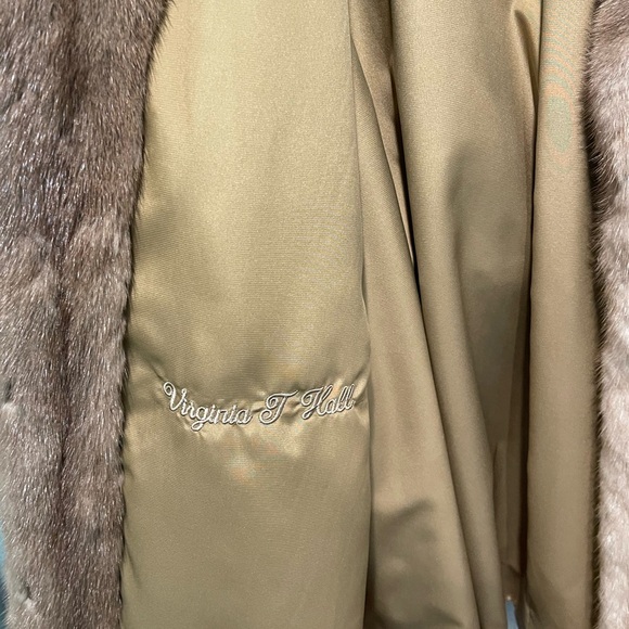 Gorgeous Blond Mink Jacket - Picture 8 of 12